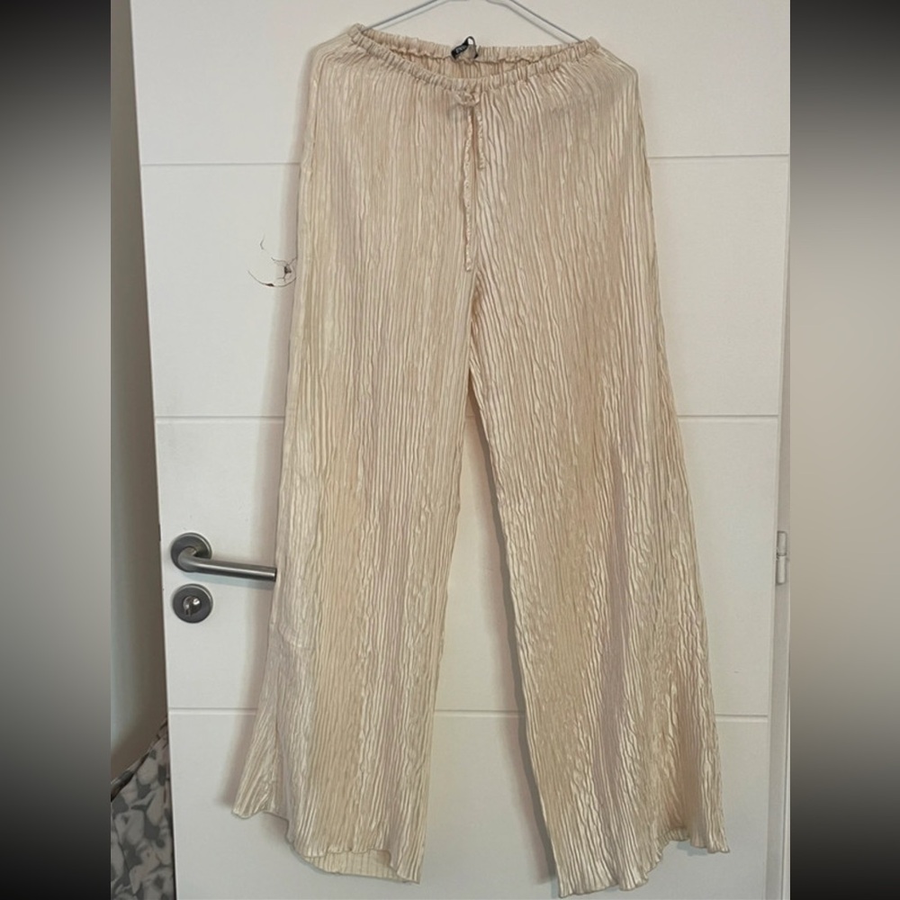 NWT BLOG FAVE ZARA Silk-satin Pleated Pants + top set in Gold/light yellow sizes - Picture 13 of 16